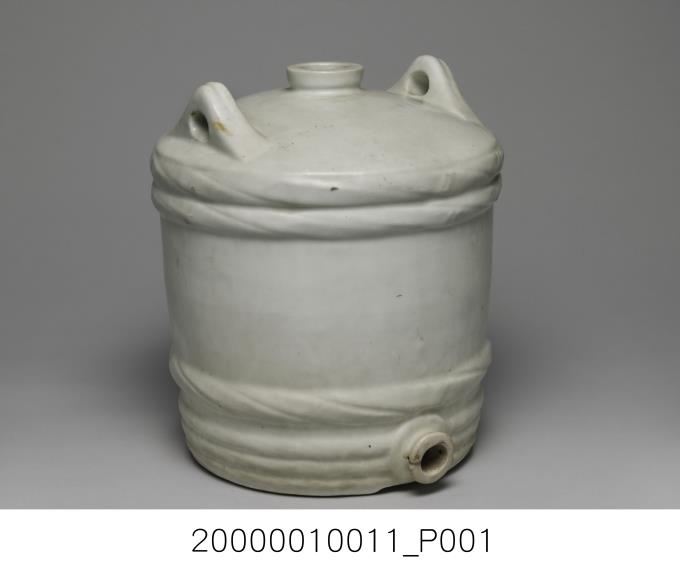 白瓷雙耳醬油壺