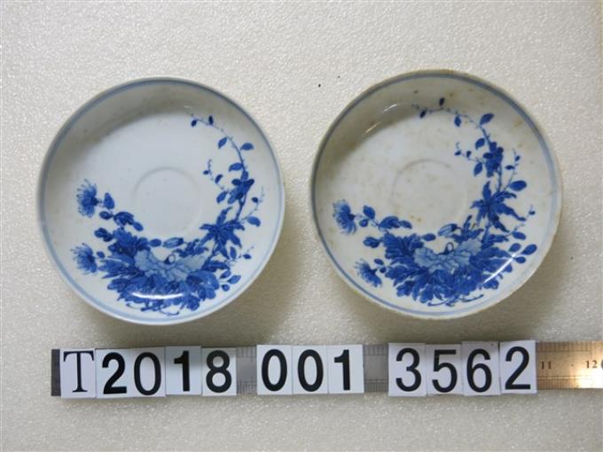 陶瓷大清光緒年製白底藍色花草紋臺灣老碗盤 (共1張)