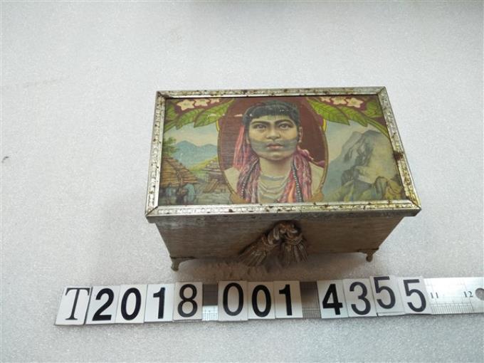 紋面原住民圖樣捲菸盒 (共1張)