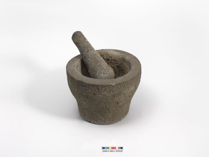 石杵石臼組 - 藏品資料 - 國立臺灣歷史博物館典藏網