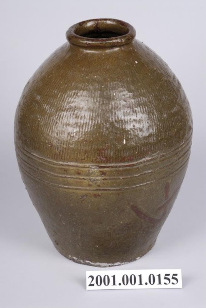 橄欖綠釉壓印紋酒甕 - 藏品資料 - 國立臺灣歷史博物館典藏網