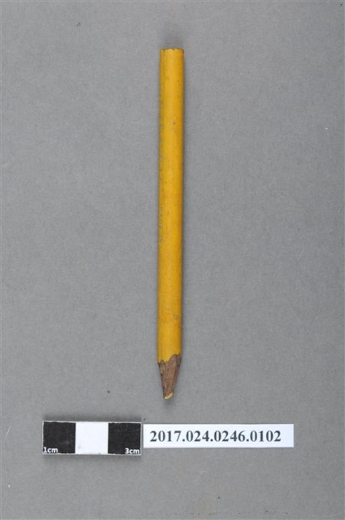 鉛筆 (共4張)