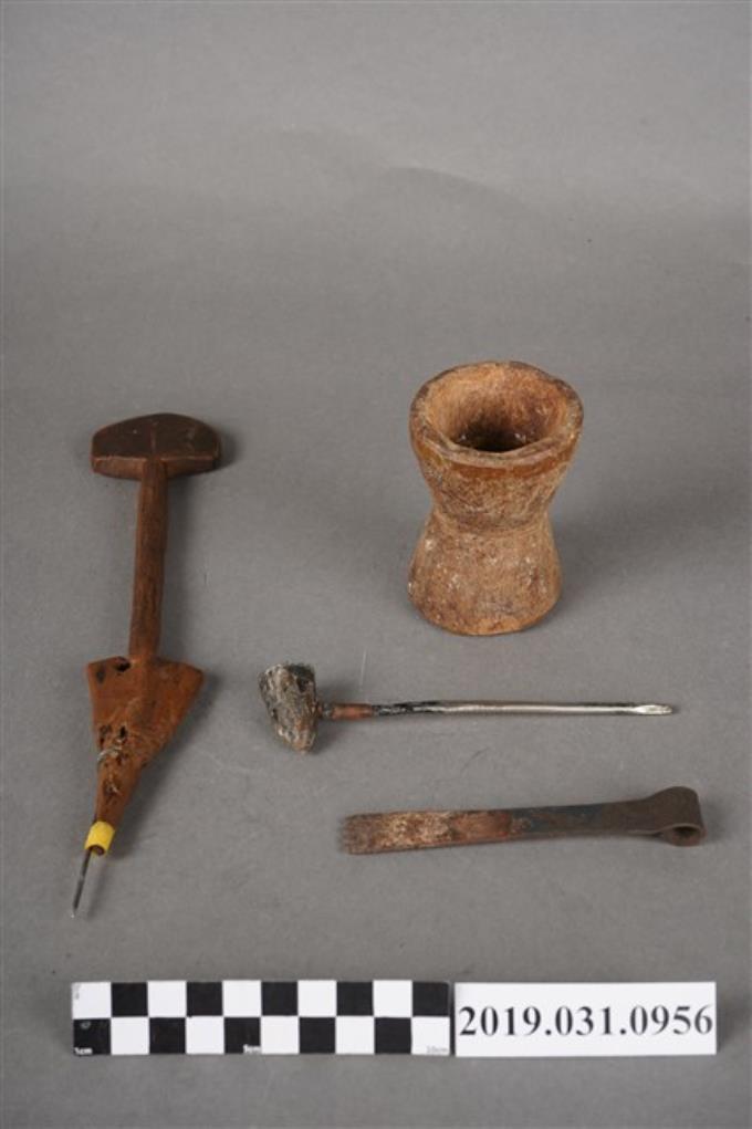 原住民刺青工具 (共2張)