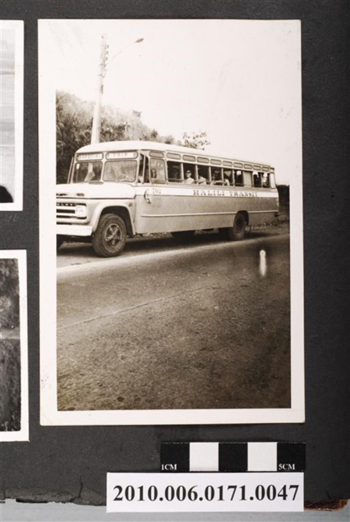 公車與乘客照片 (共1張)