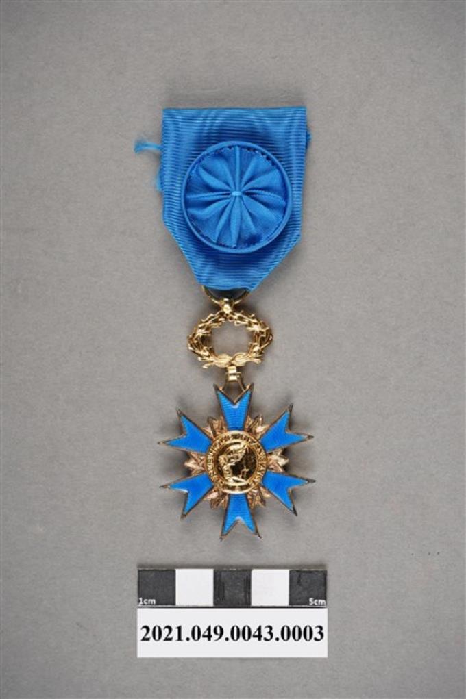 李遠哲2012年法國國家功勳勳位大軍官勳章 (共7張)
