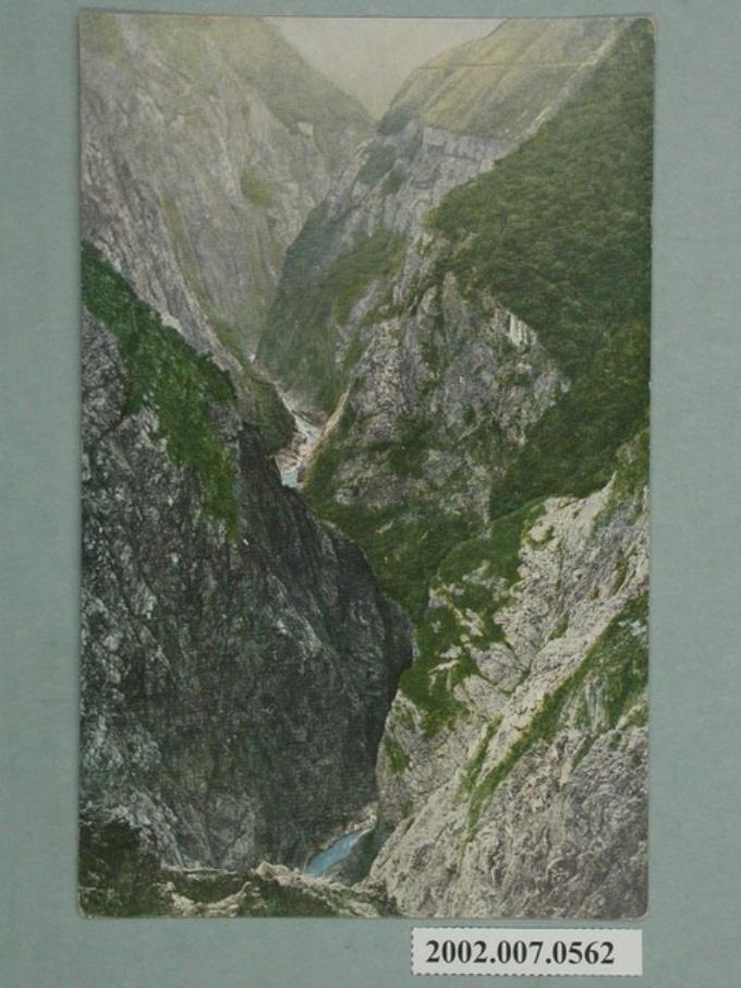 太魯閣峽之三－三錐山的斷崖與峽谷 (共2張)