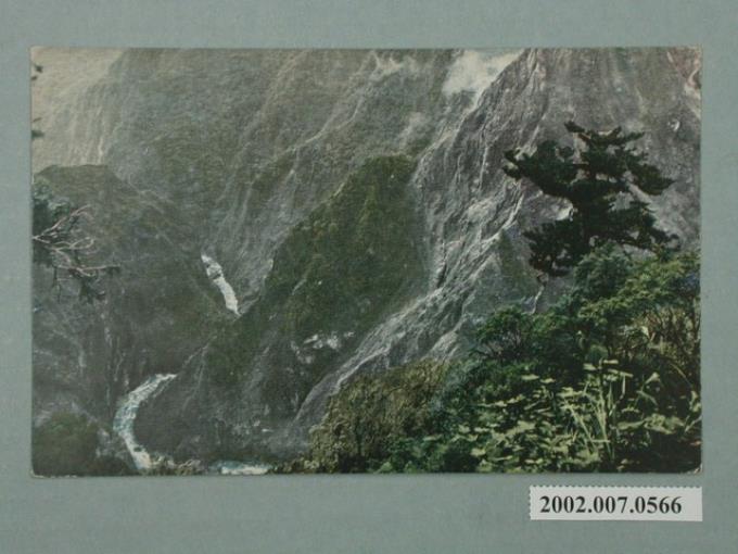 木瓜溪之四－從天長山稜線俯視峽谷 (共2張)