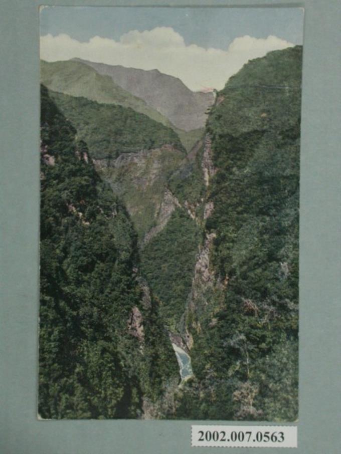 木瓜溪之一－桐里坂邊之間的Batoran斷崖與道路 (共2張)
