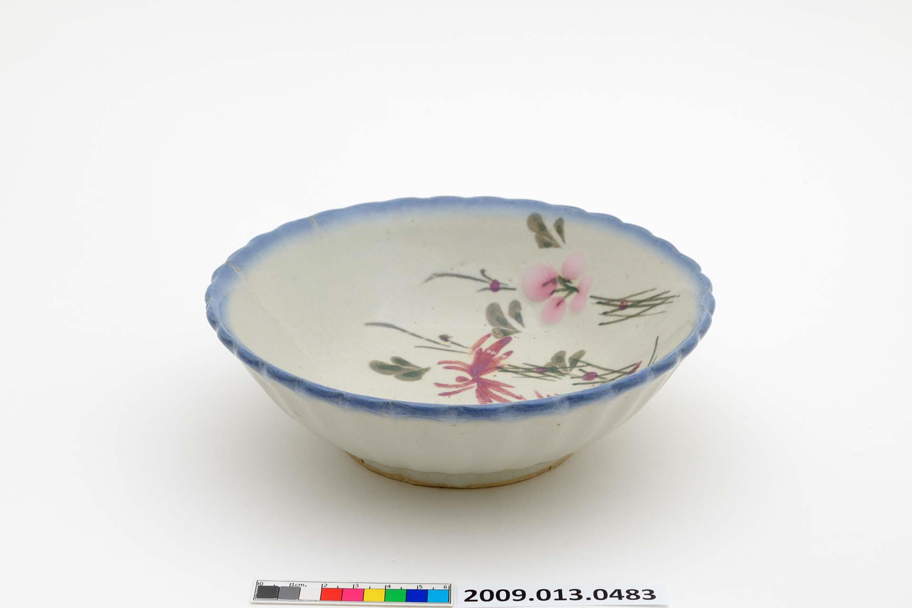 彩繪花卉紋花口碗 (共2張)