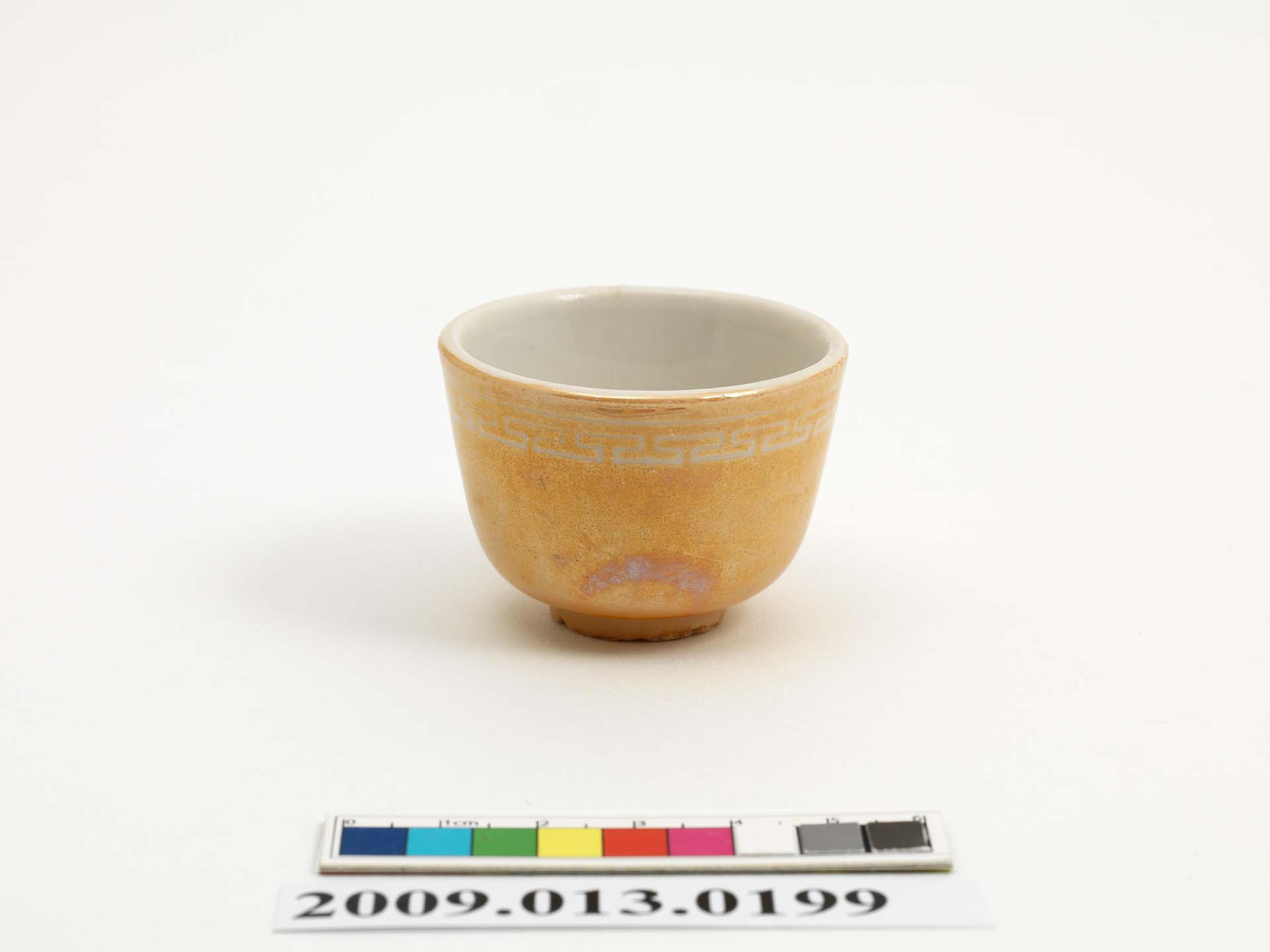 閃光釉變形卍紋供杯 (共6張)
