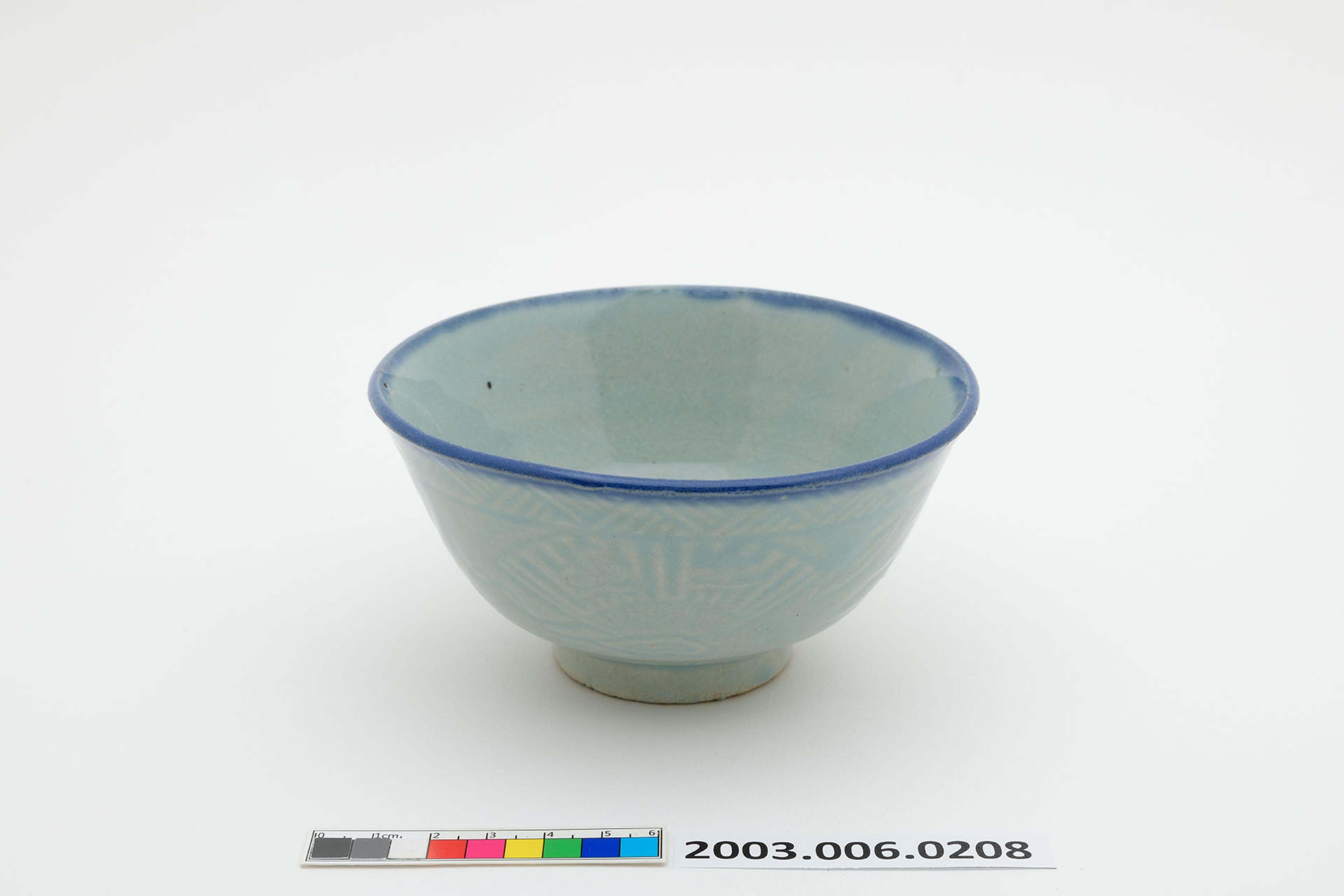 淡藍釉飛鳥紋淡青碗 (共6張)