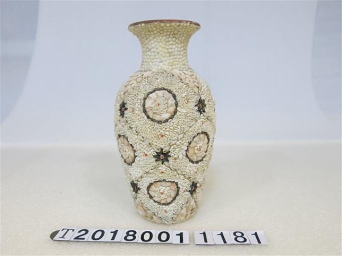 菱格紋貝殼拼貼花瓶 (共1張)