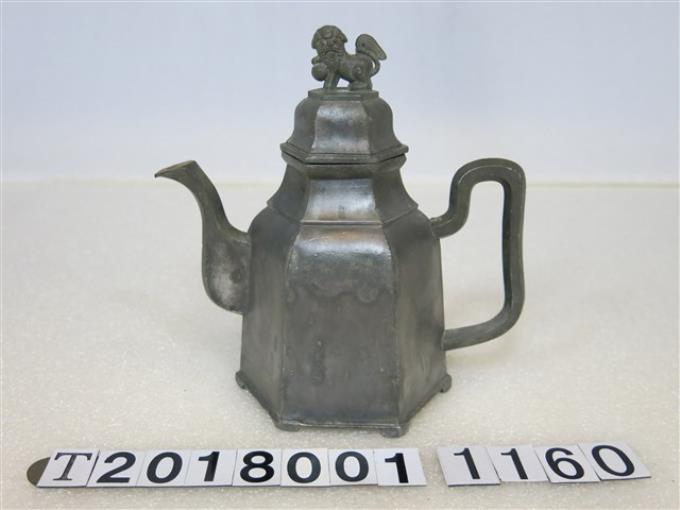 臺南鼎榮興製造獅紐六角錫製茶壺 (共1張)