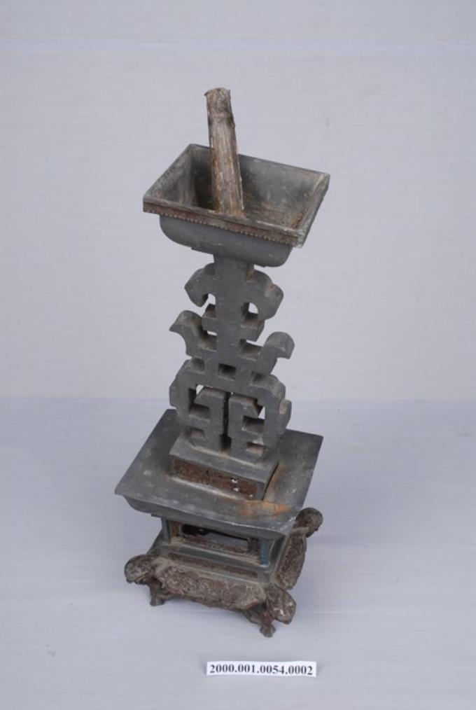 錫製壽字燭臺