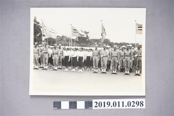 總統校閱民防隊員照片 (共3張)