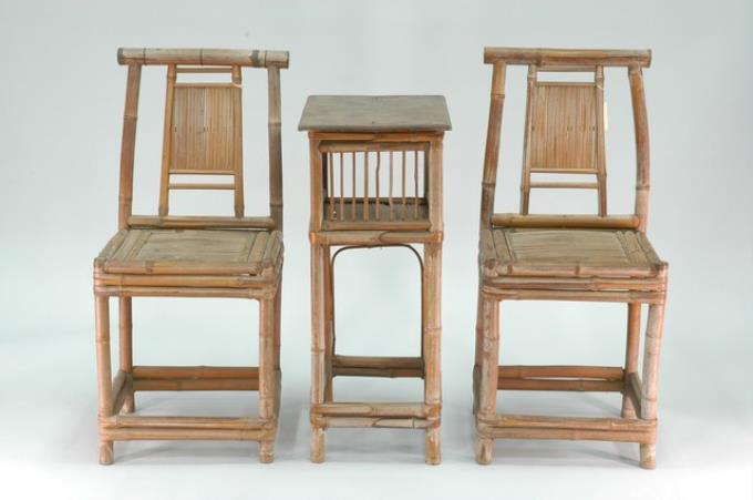 竹製桌椅組 (共1張)