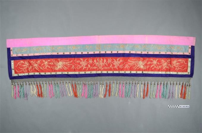 張捷繡製鳳鳥紋床眉簾 (共2張)