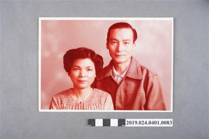 柯旗化與柯蔡阿李結婚32週年之沙龍照 (共2張)