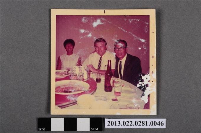 1969年9月張星賢等人於東京某餐廳宴會合照 (共2張)