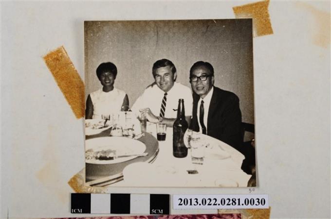1969年9月張東京某餐廳宴會星賢與紀政等人合照 (共1張)