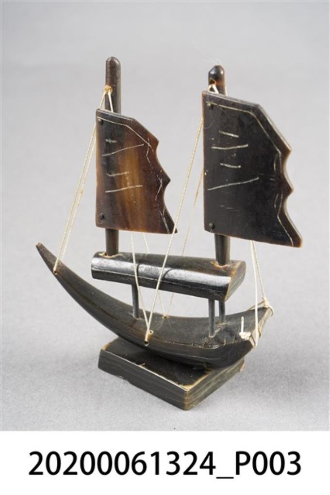 雙桅帆黑色舢舨船模型