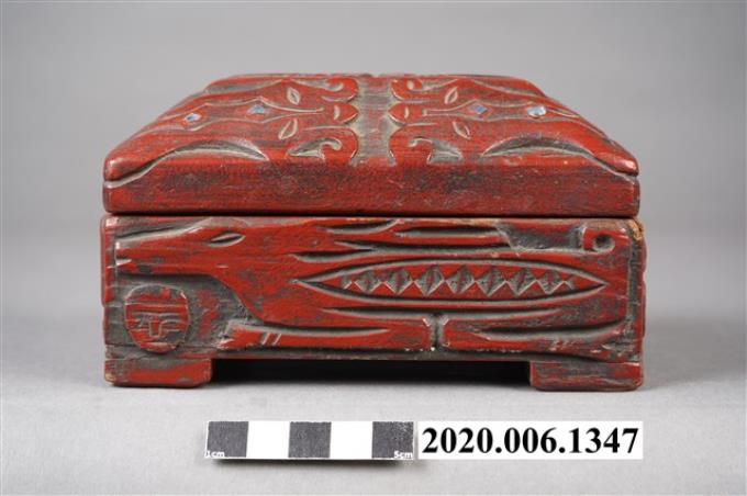 木製原住民紅漆漆器化妝方盒 (共14張)