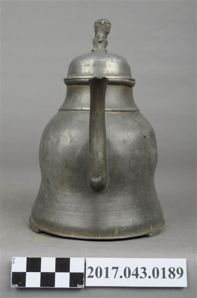 錫製獅鈕酒壺 (共30張)