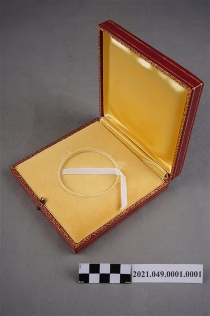 李遠哲諾貝爾獎獎章外盒