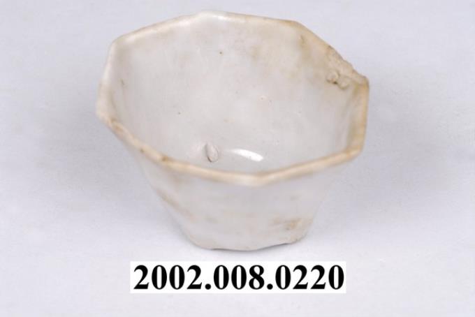 德化窯白瓷八角杯 (共2張)