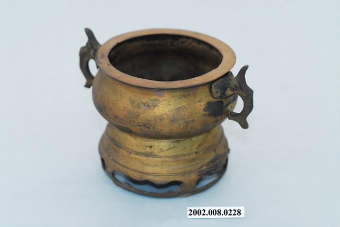 銅製戟耳爐 (共3張)