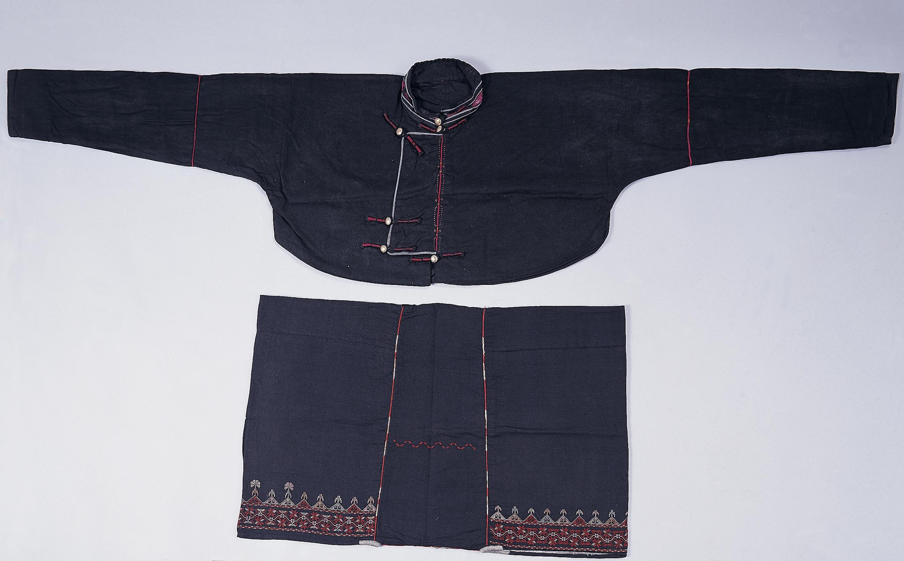 卑南族男子長袖短上衣及短褲 (共2張)