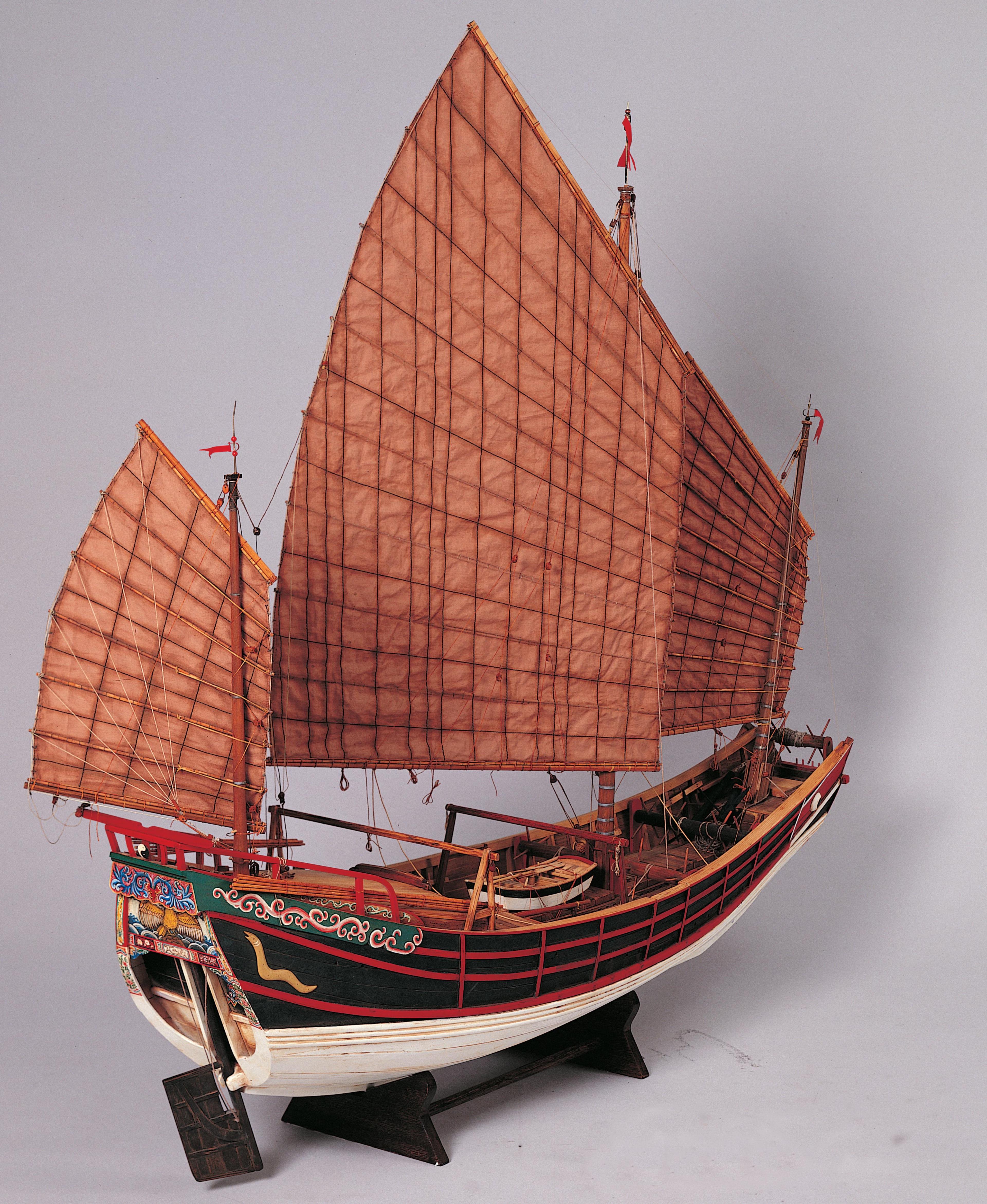三桅帆船模型 (共3張)