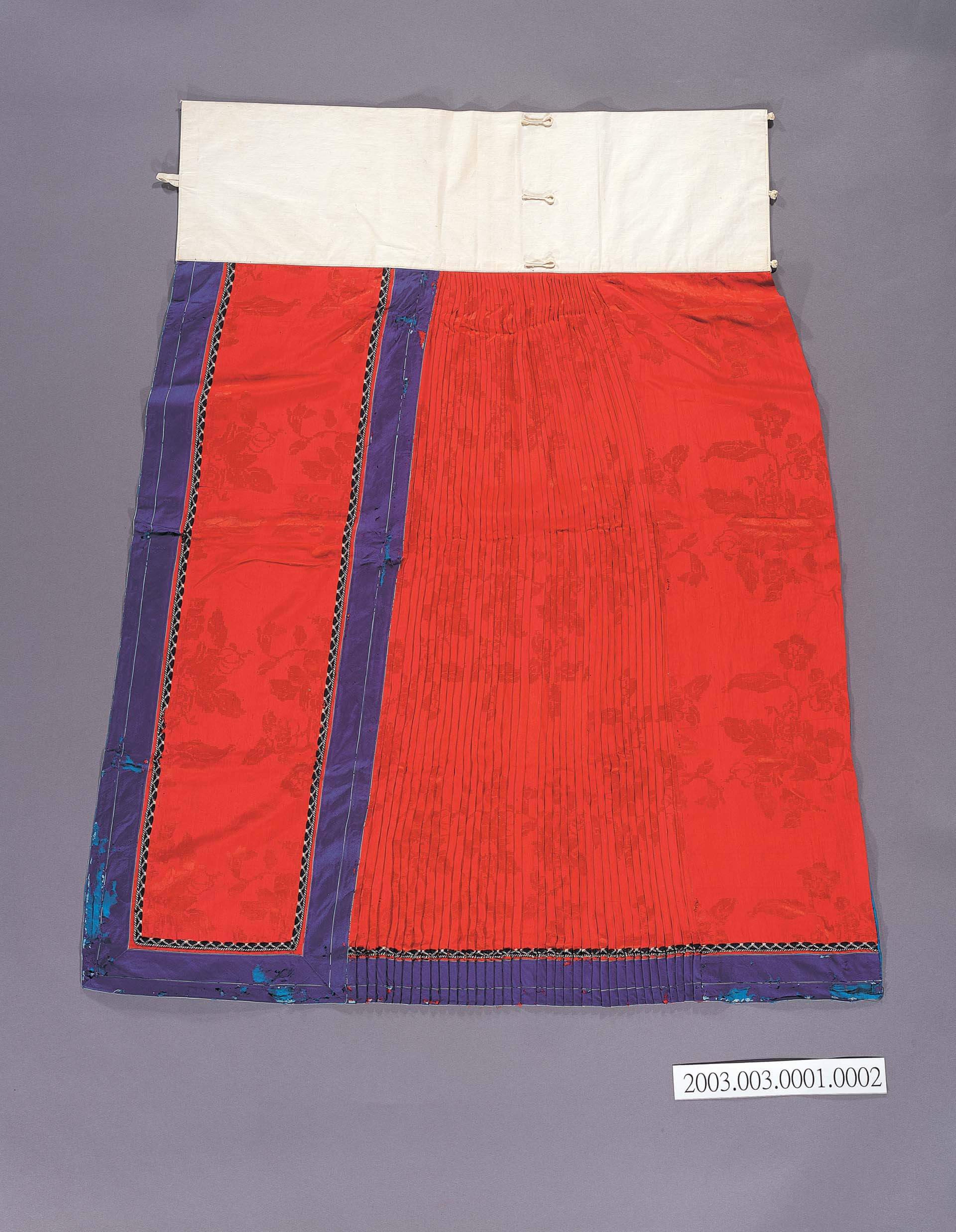 紅藍雙色絲質馬面裙 (共1張)