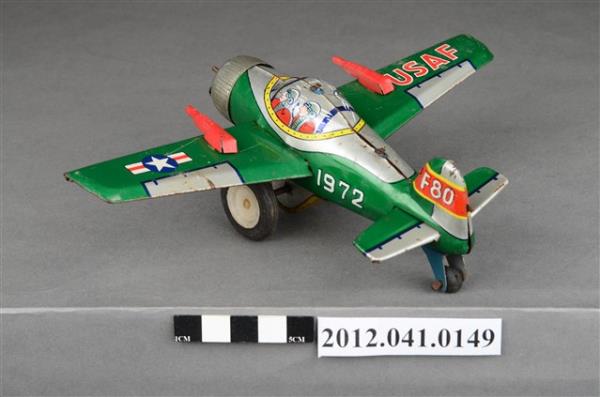 綠色戰鬥機造型玩具